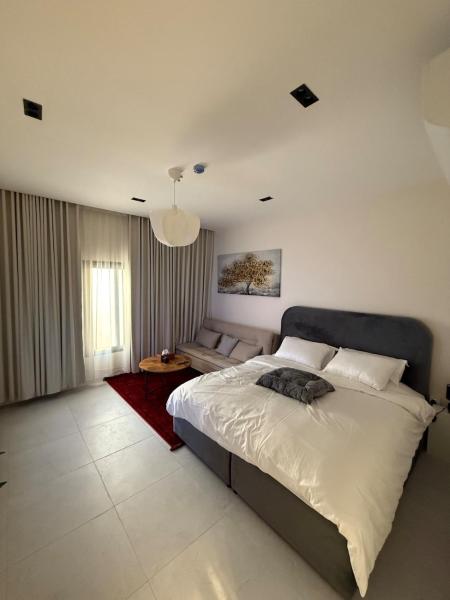 Bilde 8: Studio, overlooking sea Al-Rakah,self-check-in