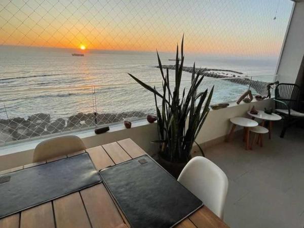 A la foto es mostra l'objecte Departamento frente ala playa situat a la ciutat de Arica.
