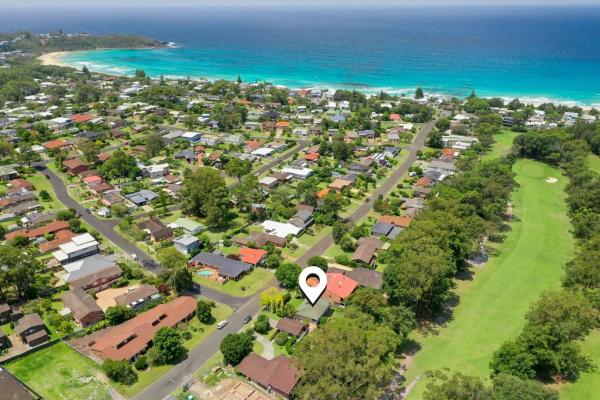 Ocean & Golf - Beach House On Hilltop Golf Course - Mollymook
