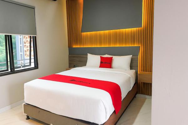 På bildet vises objektet RedDoorz at K1 Hotel near Cipanas Cianjur som ligger i byen Nyalindung.