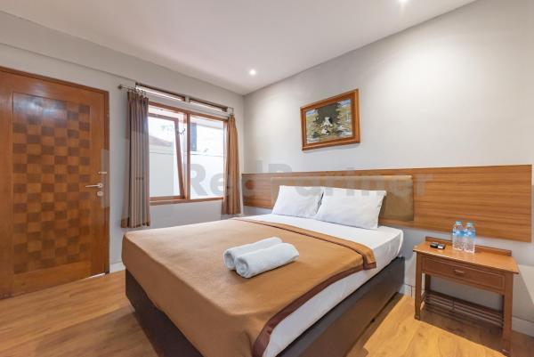 A la foto es mostra l'objecte Yehezkiel Hotel Lembang Mitra RedDoorz situat a la ciutat de Bongkar 2.