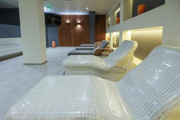 A la foto es mostra l'objecte Stylish 1BR Bansko Balcony-Walk to Ski Lift situat a la ciutat de Bansko.