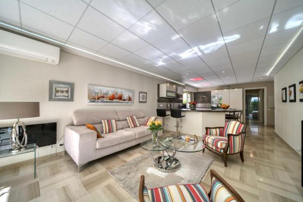 REF 1413 - Cannes Center Appartment for rent photo 5