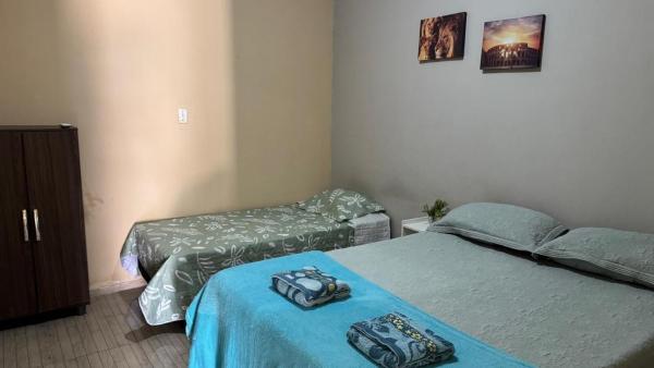 På billedet ses objektet Casa Mobiliada com 4 camas e 2 quartos beliggende i byen Juazeiro do Norte.