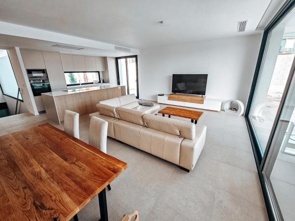 Fee4me Exclusive Villa With Pool And Parking - Alicante