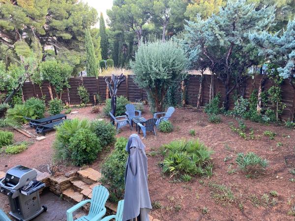 Nella foto è visibile l'oggetto Bandol T3 RDJ Plage 5 mn à pied-Port 10 Mn-Parking situato nella città di Bandol.