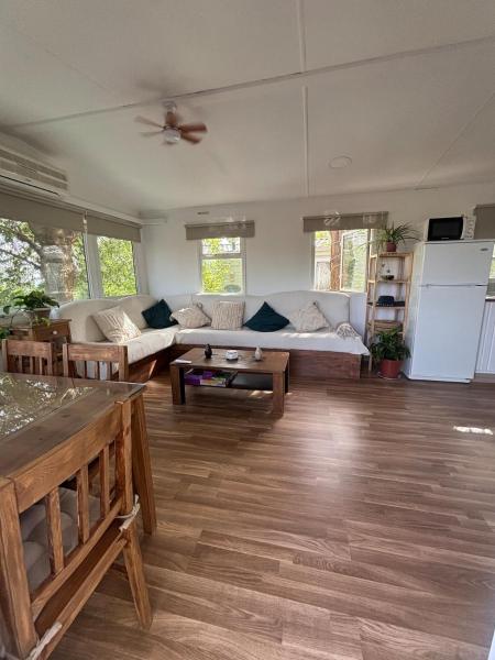 En la foto se muestra el objeto Casa Nika ubicado en la ciudad de Pitres.