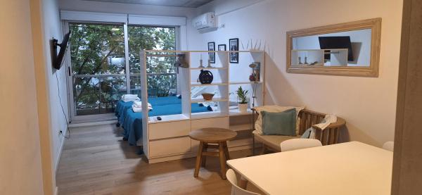 Excelente a metros Embajada USA y La Rural Piscina, Buenos Aires