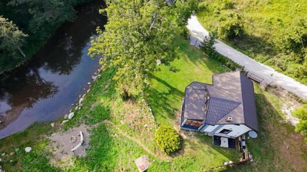 La photo montre l'objet Funky House Sarajevo situé dans la ville de Ilovice.