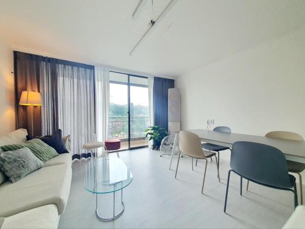 A la foto es mostra l'objecte Hanriver House situat a la ciutat de Samgong.
