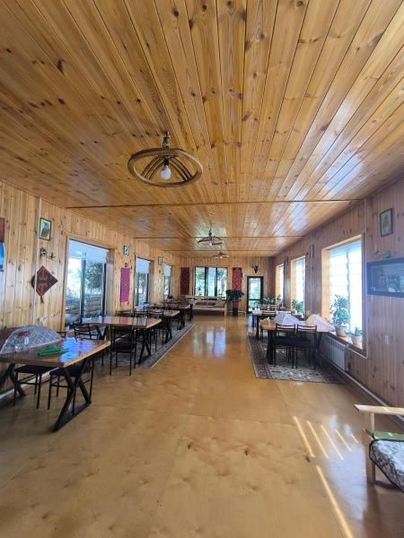 Na zdjęciu widoczny jest obiekt Ular Guest House położony w mieście Krasnyy Most.