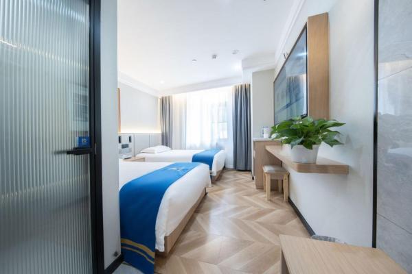 A la foto es mostra l'objecte Super 8 Select Hotel situat a la ciutat de Pequín.