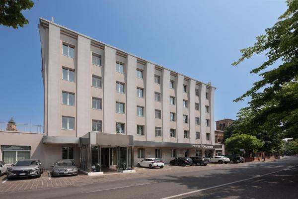 A la foto es mostra l'objecte Hotel Toscanini situat a la ciutat de Parma.