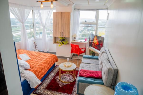 Na zdjęciu widoczny jest obiekt Villaroma Furnished Penthouse Suites położony w mieście Eldoret.