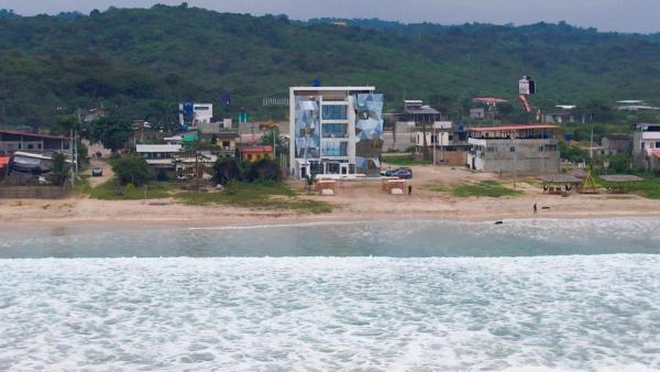 Diamond Beach Montañita