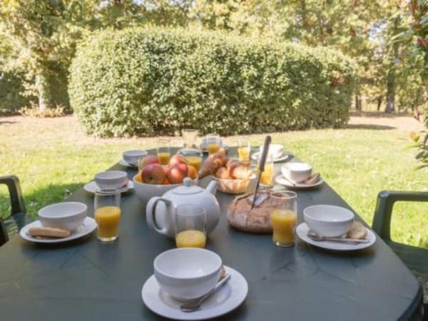 Na zdjęciu widoczny jest obiekt Maison 2 chambres dans résidence de vacances położony w mieście Monflanquin.