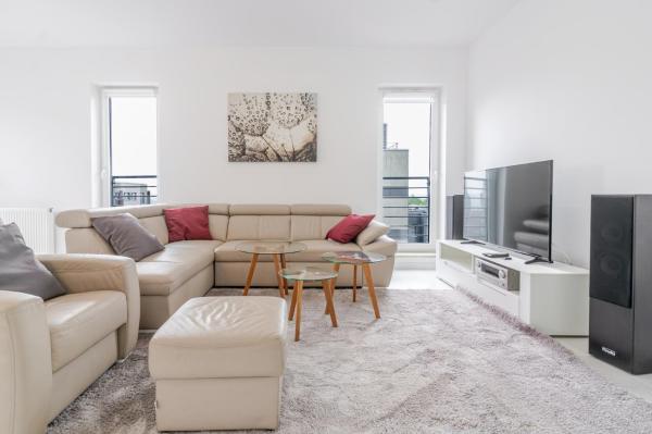 A la foto es mostra l'objecte Francuska Comfort Apartment by BookingHost situat a la ciutat de Katowice.