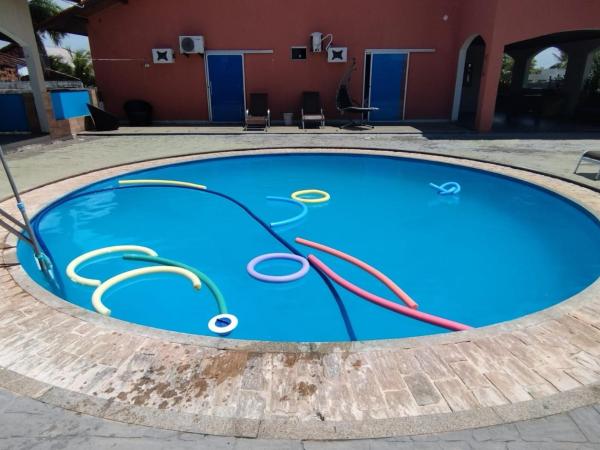 A la foto es mostra l'objecte Casa com Piscina Grande em Salinas situat a la ciutat de Salinópolis.