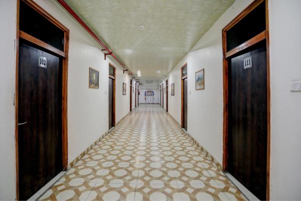 Na zdjęciu widoczny jest obiekt Hotel O The Royals Inn położony w mieście Somna.