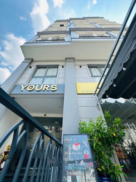YOURS apartment - Tan Son Nhat airport, Ho Chi Minh