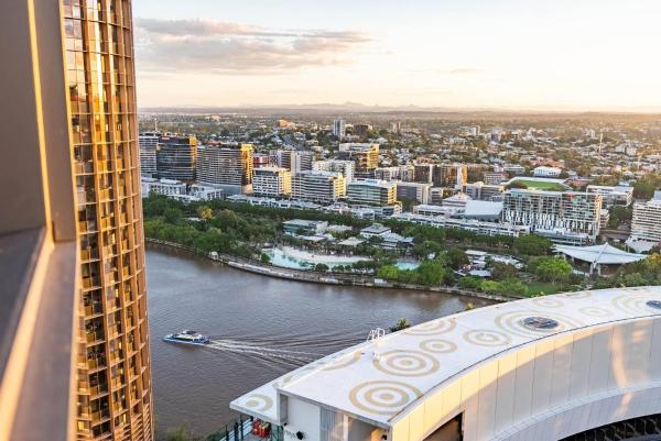 Bilde 8: 3Bed Apt in Queen's Wharf - level 33 City and Riverview with Carpark