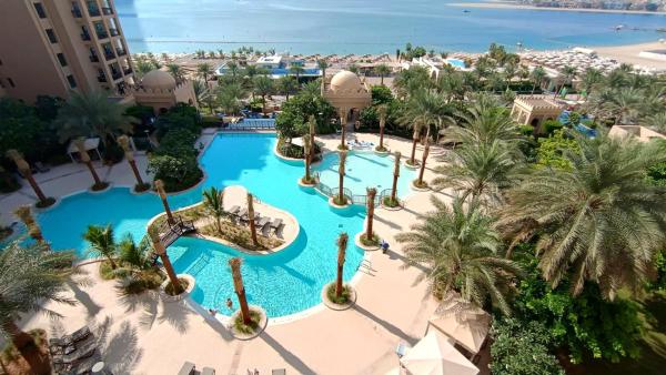 Kuvassa näkyy kohde Fairmont South Residence, joka sijaitsee kaupungissa Dubai.