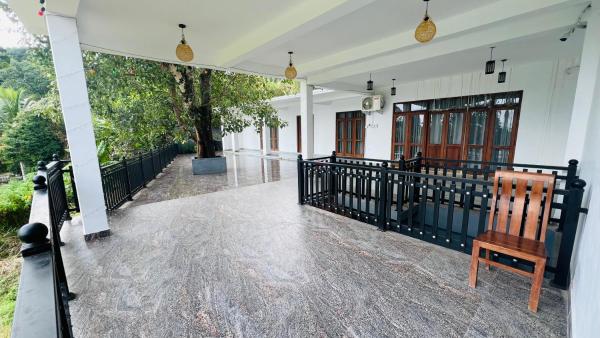 Na fotografii je vidět objekt Hanthana Luxury Homestay nacházející se ve městě Kandy.