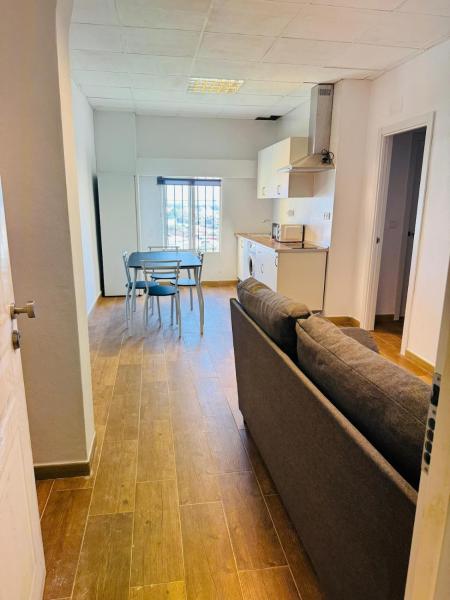 Na foto é possível ver o objeto Nuevo Apartamento Ideal para viajeros en carretera, 2 habitaciones localizado na cidade de San Roque.