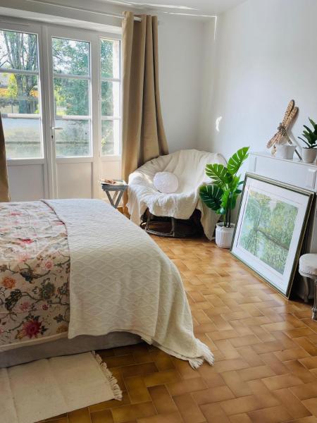 På bildet vises objektet 2 rooms with garden som ligger i byen Clairvaux.