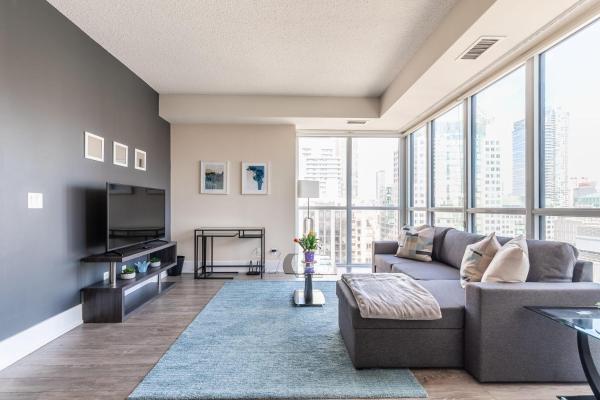 Modern Condo Near Rogers Centre & Cn Tower - The Roland - Rosedale