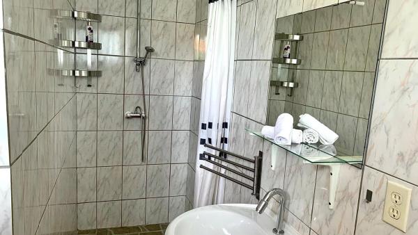 Fotografie 5: Central - Gated - 2 Bedrooms - Near Beaches