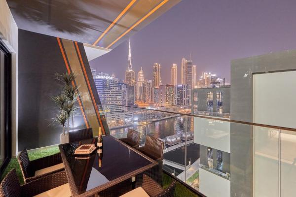 A la foto es mostra l'objecte Water Dream with Burj Views Sleeps 4 situat a la ciutat de Dubai.