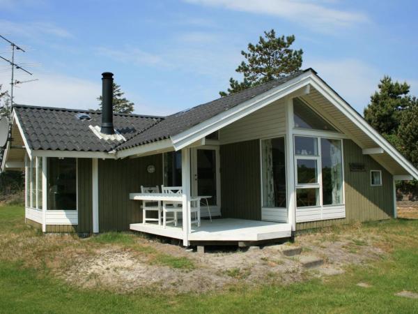 På bilden syns objektet Holiday Home Klint - 1-7km from the sea by Interhome som ligger i staden Fanø.
