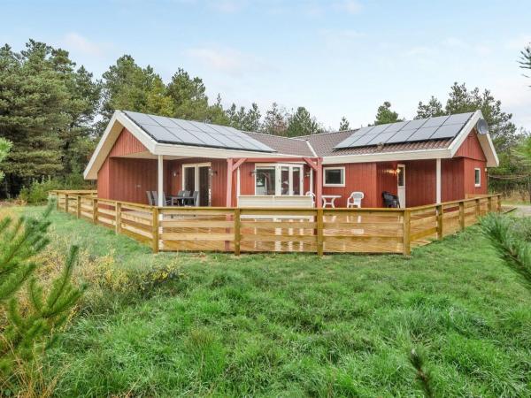 Na zdjęciu widoczny jest obiekt Holiday Home Harthwik - 1km from the sea by Interhome położony w mieście Mølby.