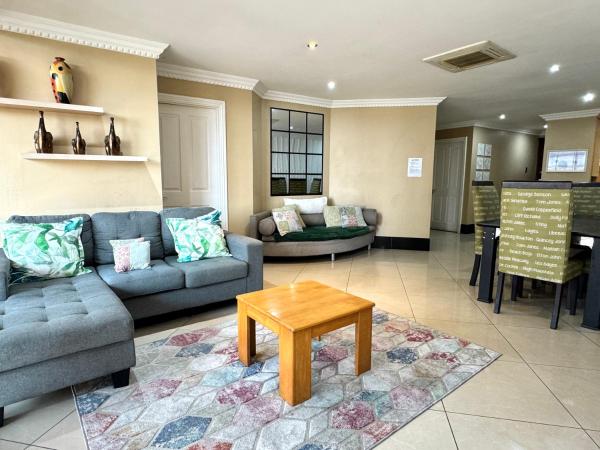 Zdjęcie 6: Accommodation Front - Dazzling 4 Sleeper near Ushaka Marine World