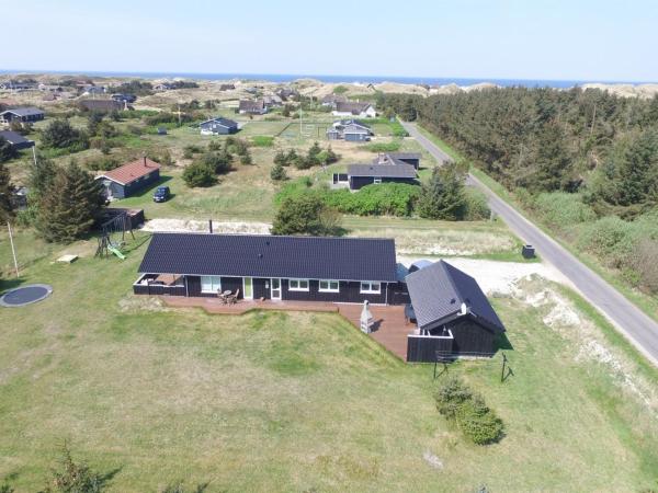 Na fotografii je vidět objekt Holiday Home Faye - 600m from the sea by Interhome nacházející se ve městě Ringkobing.