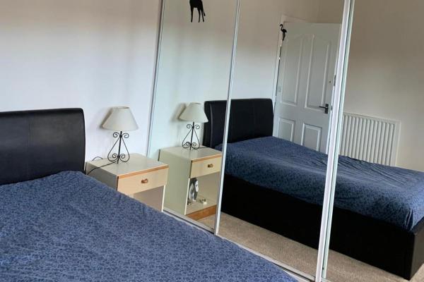 Foto 2: 2 Bed flat - Sleeps 4 - Parking - Wifi