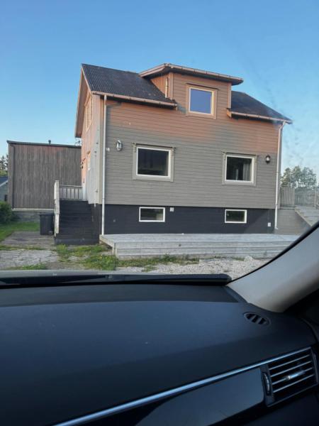 Nella foto è visibile l'oggetto Hus i Vestvågøy situato nella città di Vestvågøya.