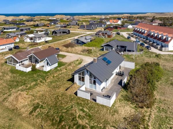 På billedet ses objektet Holiday Home Hornbogi - 300m from the sea by Interhome beliggende i byen Torsted.