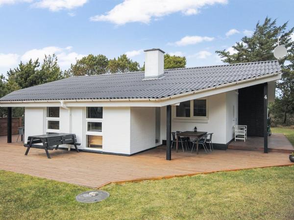 På billedet ses objektet Holiday Home Albrekt - 500m from the sea by Interhome beliggende i byen Torsted.