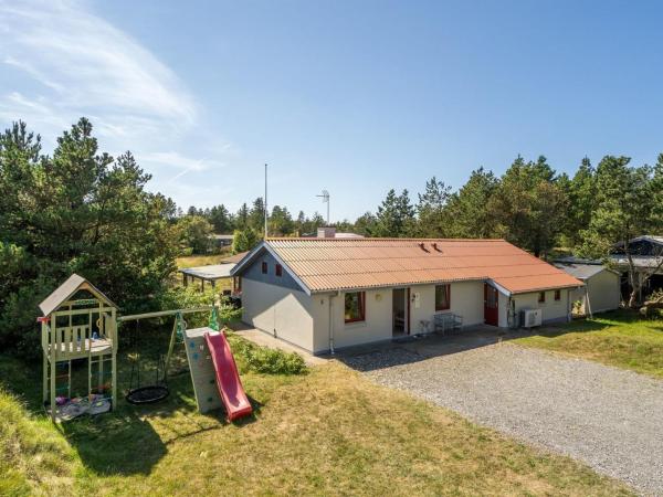 På billedet ses objektet Holiday Home Germund - 900m from the sea by Interhome beliggende i byen Torsted.