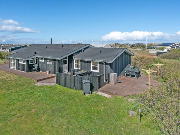 Auf dem Foto ist das Objekt Holiday Home Bertil - 400m from the sea by Interhome in der Stadt Løkken zu sehen.