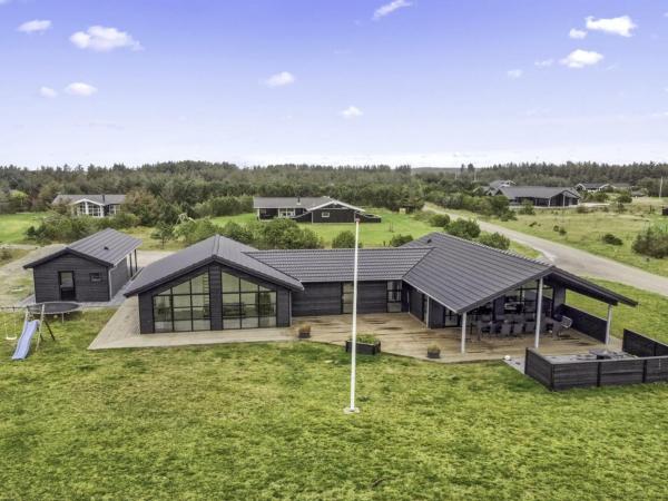 A la foto es mostra l'objecte Holiday Home Juho - 900m from the sea by Interhome situat a la ciutat de Løkken.