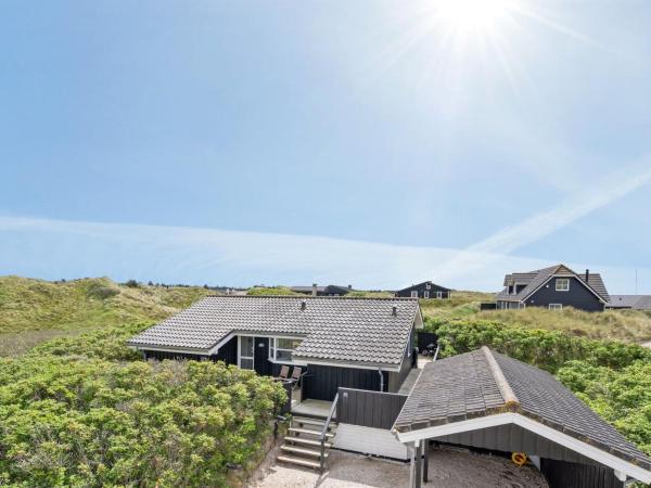 A la foto es mostra l'objecte Holiday Home Fenneke - 50m from the sea by Interhome situat a la ciutat de Blokhus.
