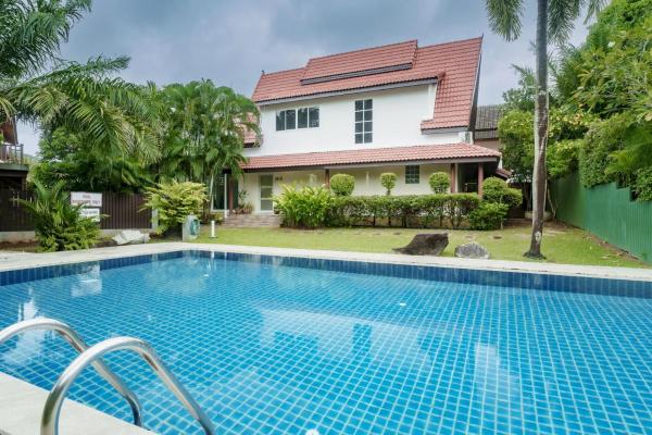 A la foto es mostra l'objecte Koson Elegant 3 Bedroom Villa situat a la ciutat de Rawai Beach.