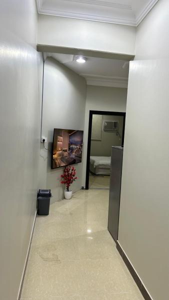 Auf dem Foto ist das Objekt شقه بغرفه وصاله ومطبخ باثاث انيق in der Stadt Buraida zu sehen.