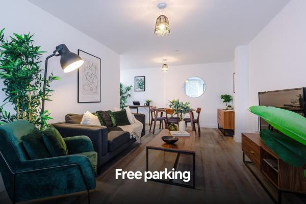 NEW Trafford Loft - Free Parking, Manchester