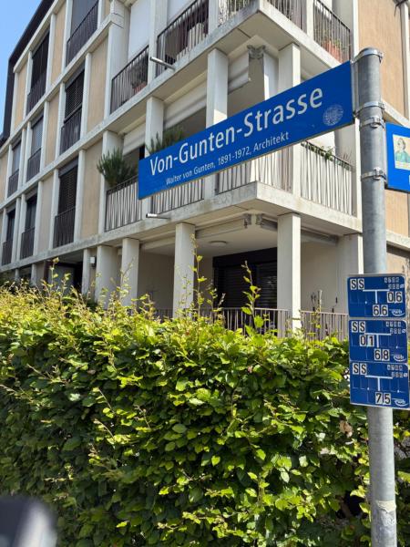 På billedet ses objektet Modern city Lodge Bern beliggende i byen Bern.