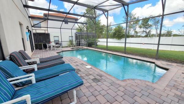 Στη φωτογραφία φαίνεται το αντικείμενο High Grove Home #213643 που βρίσκεται στην πόλη Ορλάντο.