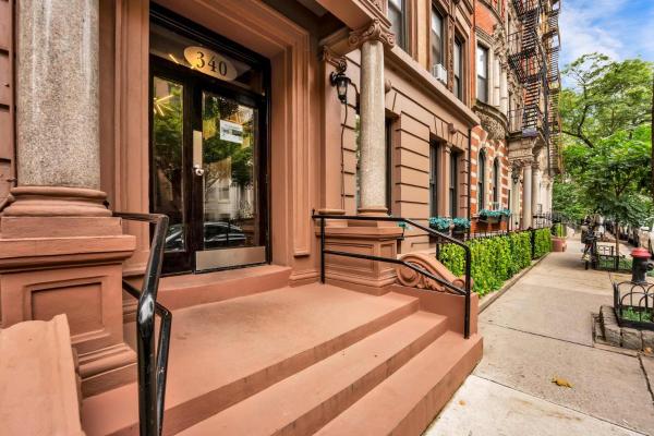 Modern 3BR in Gramercy -Near Union Sq NYU, New York